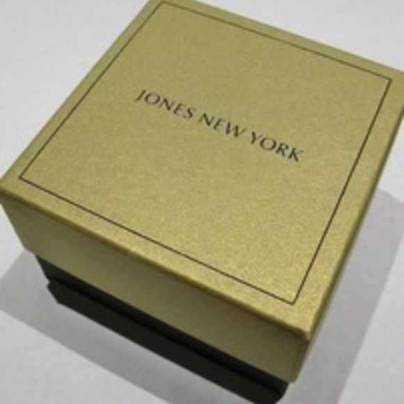 Jones New York Goldtone Ribbon Brooch New … - Picture 2 of 2